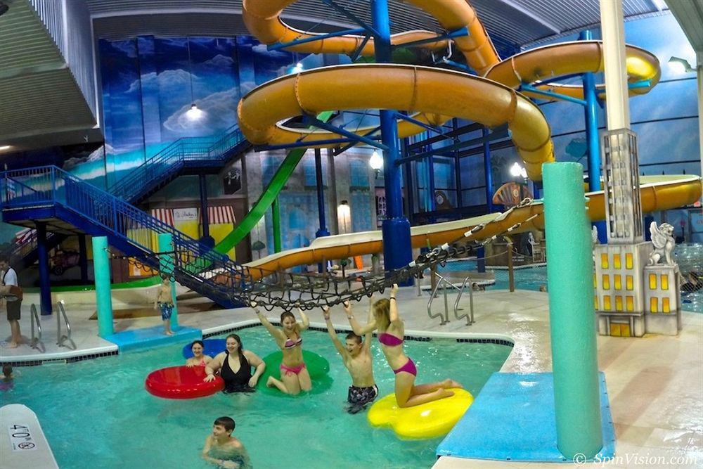 Metropolis Resort - Eau Claire Bagian luar foto