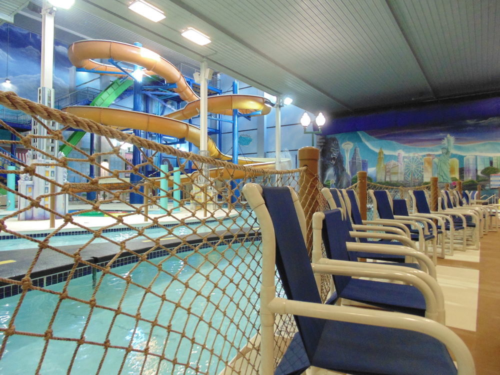 Metropolis Resort - Eau Claire Bagian luar foto