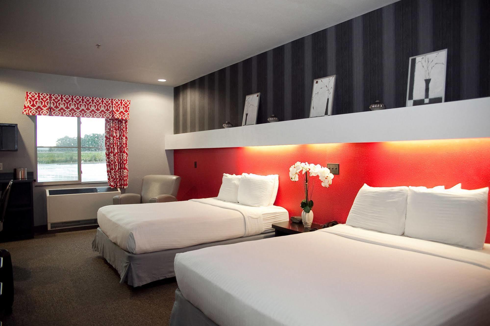 Metropolis Resort - Eau Claire Bagian luar foto