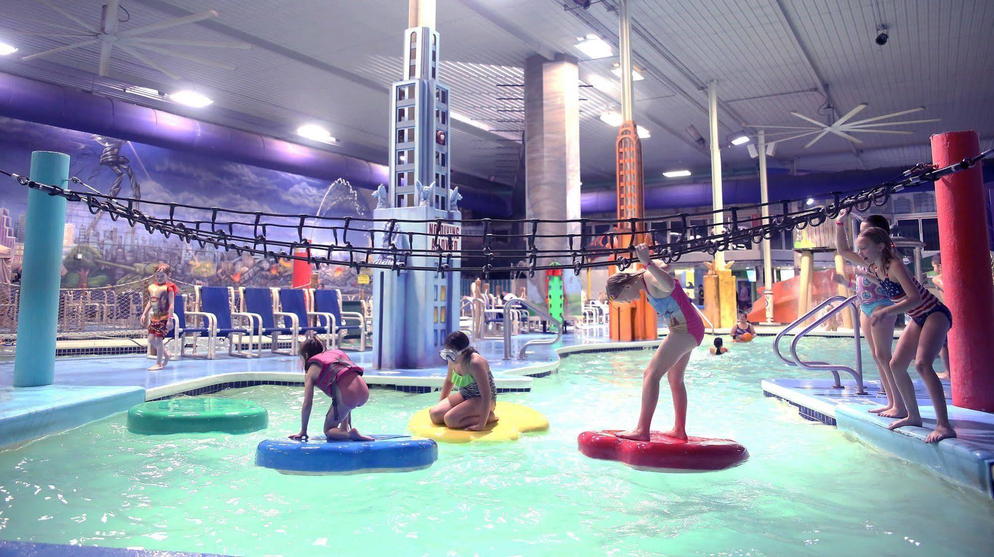 Metropolis Resort - Eau Claire Bagian luar foto