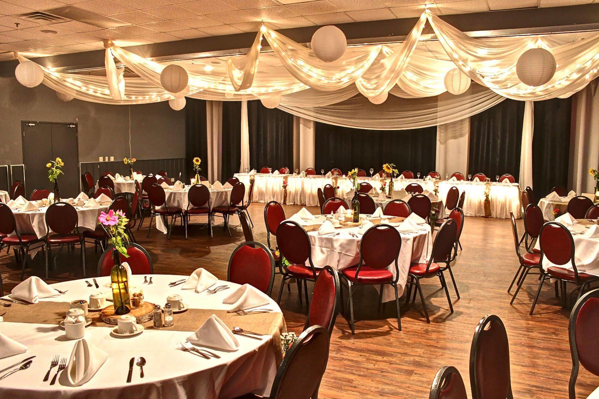 Metropolis Resort - Eau Claire Bagian luar foto